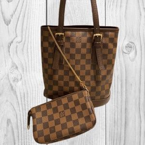 Louis Vuitton Damier Ebene Marais Bucket 23